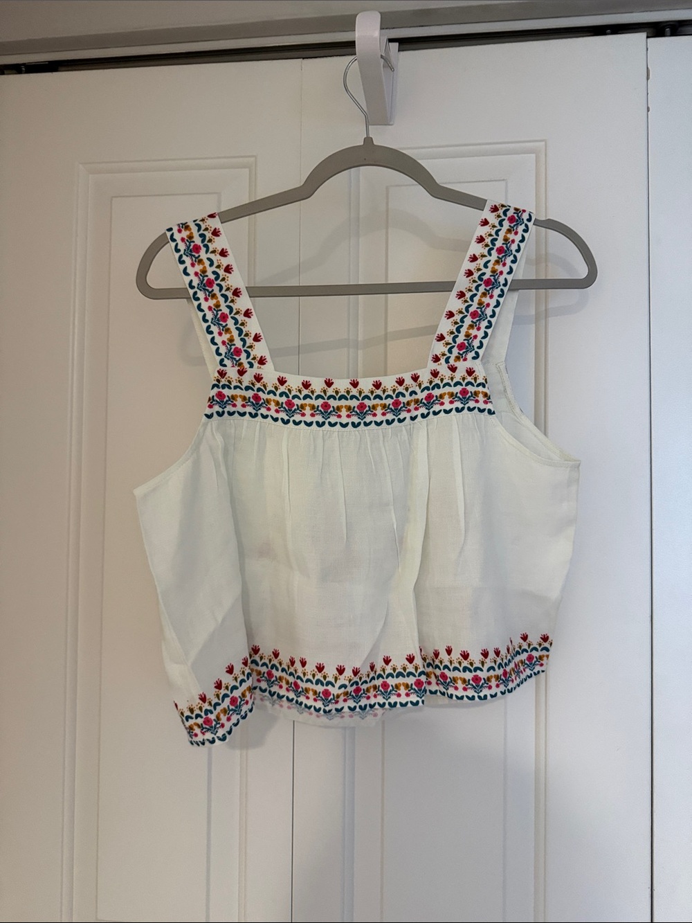 NATURAL LIFE Cece White Cropped Floral Tank - New With Tags - Medium - Picture 2 of 4
